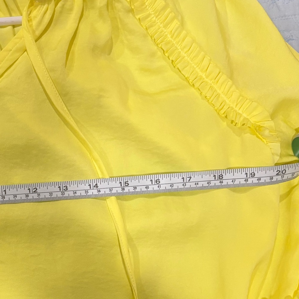 TAHARI Like New Yellow Balloon-sleeve Blouse, Small - Picture 7 of 7